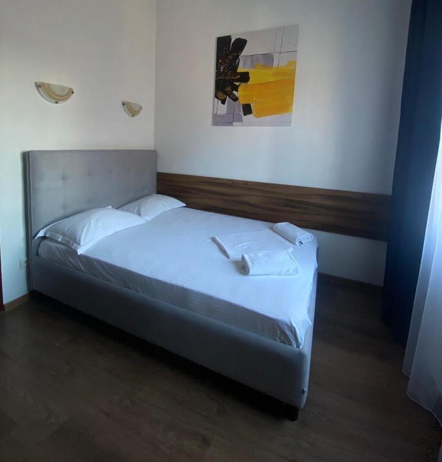 לבוב Leogrand Apartments On Kniazia Romana 26 מראה חיצוני תמונה