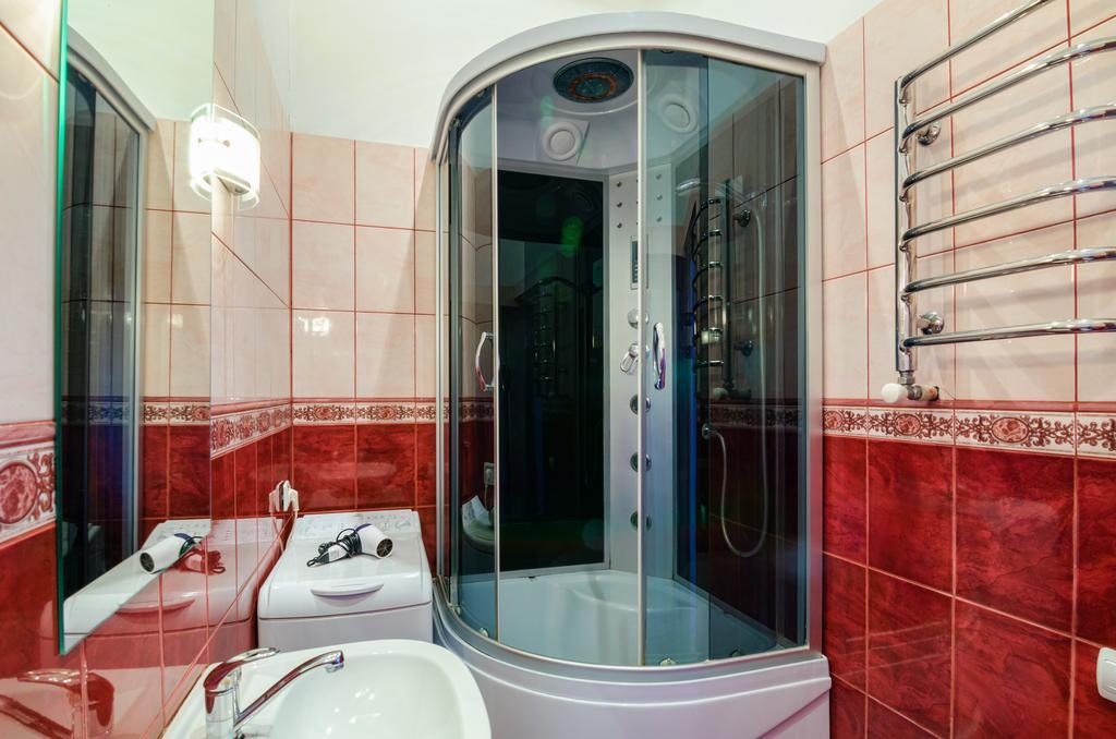 לבוב Leogrand Apartments On Kniazia Romana 26 מראה חיצוני תמונה
